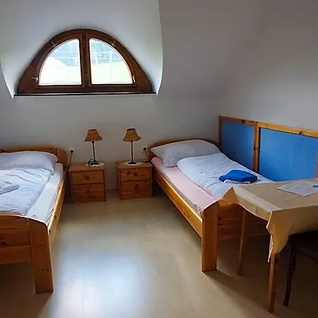 Viehberghuette Värdshus *
